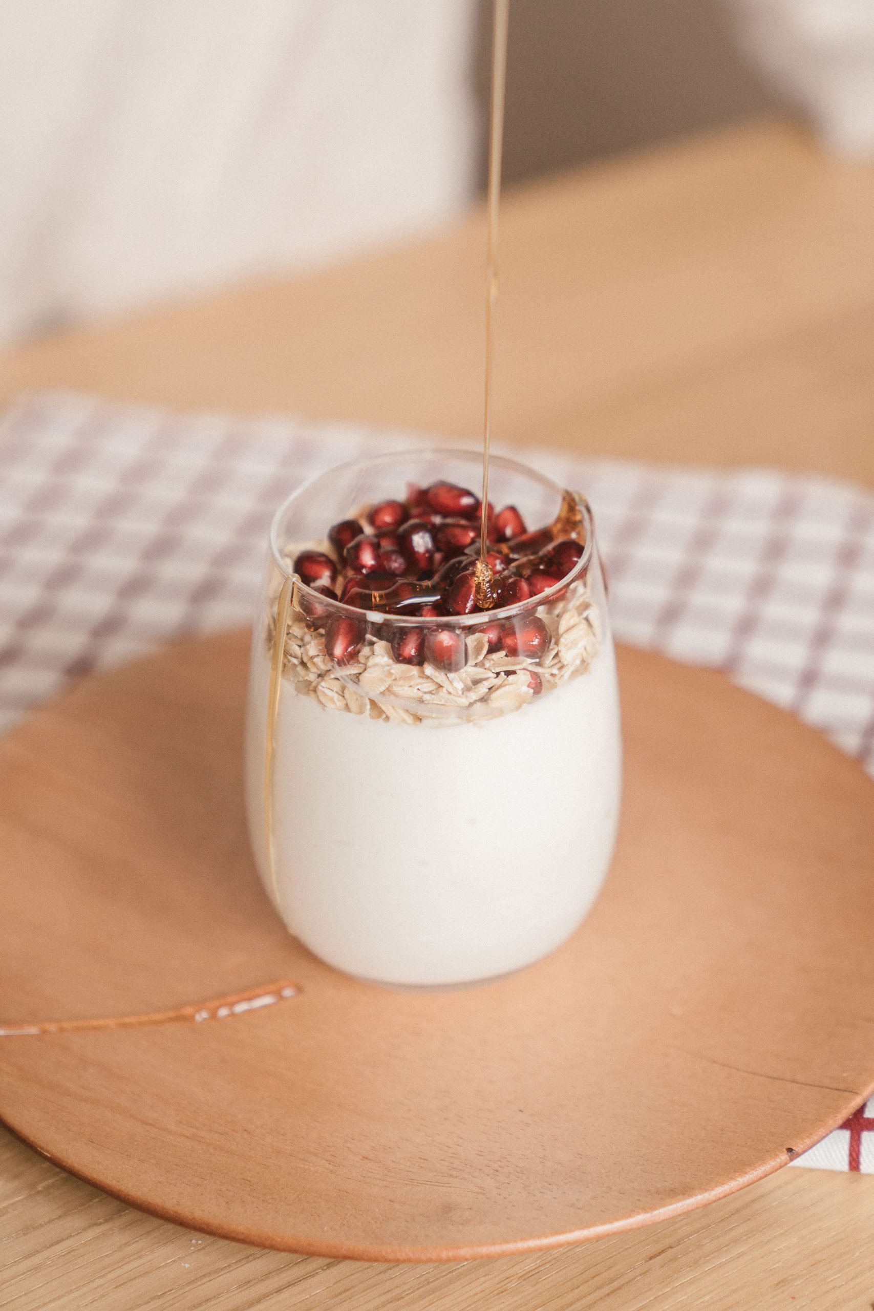 Yogurt saludable con probióticos para microbiota intestinal