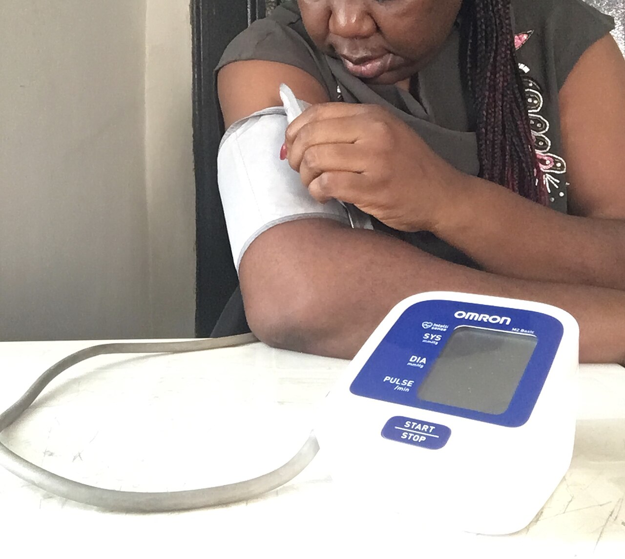 Hipertensión en Estados Unidos: 119,9 millones de adultos y solo uno de cada cuatro controlado 2 Medición de la presión arterial en casa: la cifra que decide si un paciente hipertenso está en meta