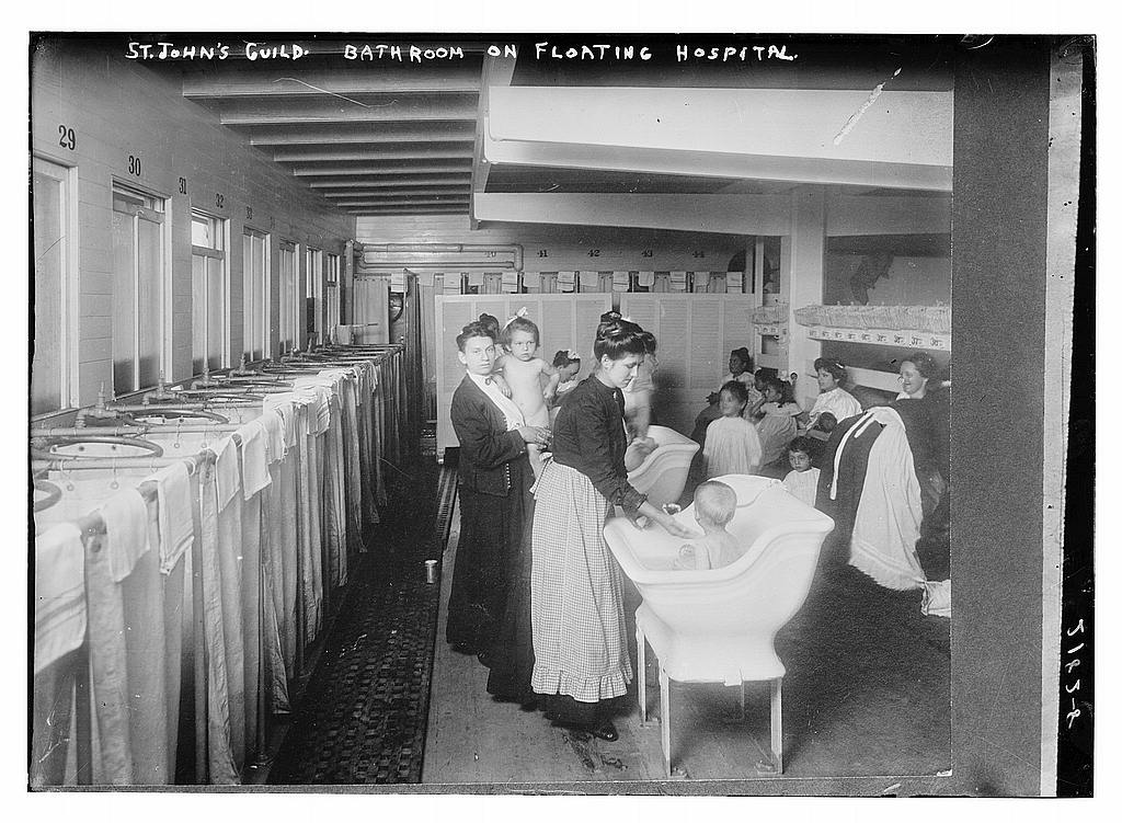 Hospital flotante en NYC para pacientes pediátricos